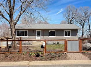 4700 Hampton Rd, Mound, MN 55364