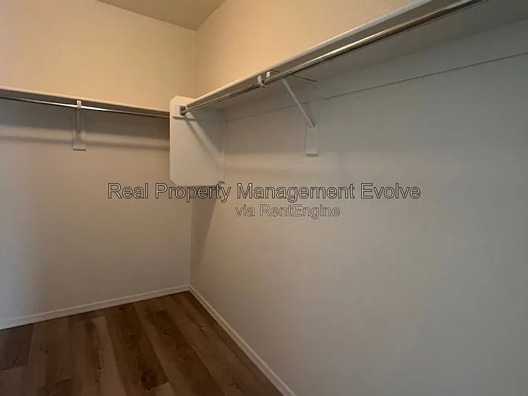 9503 N 82nd Ln — Photo 13