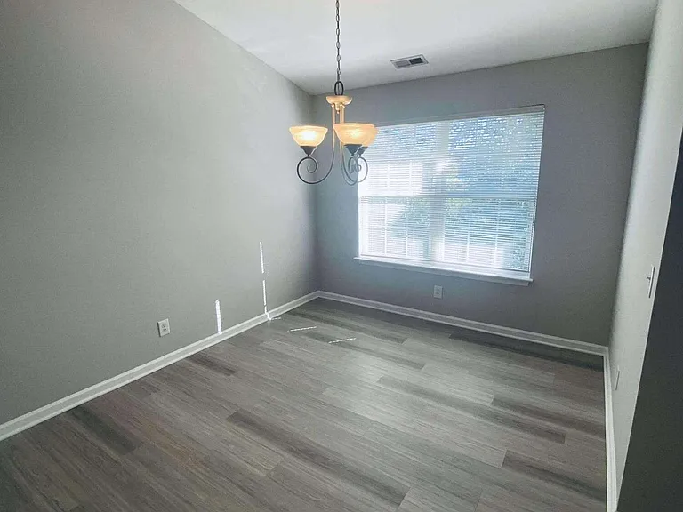 2412 King Richard Ct #F — Photo 6