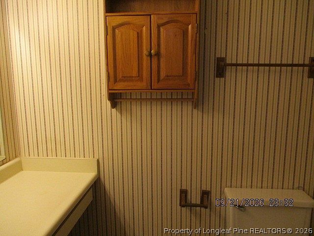 7th image of 128 Villa Dr