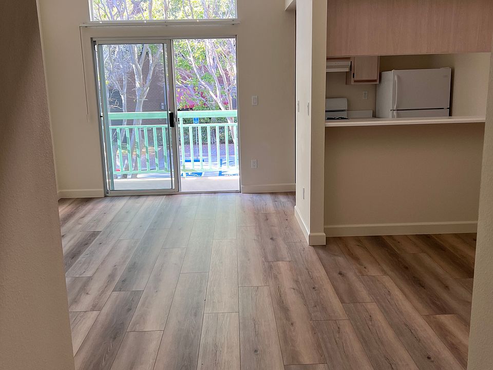 1st image of 131 S Avon St #206