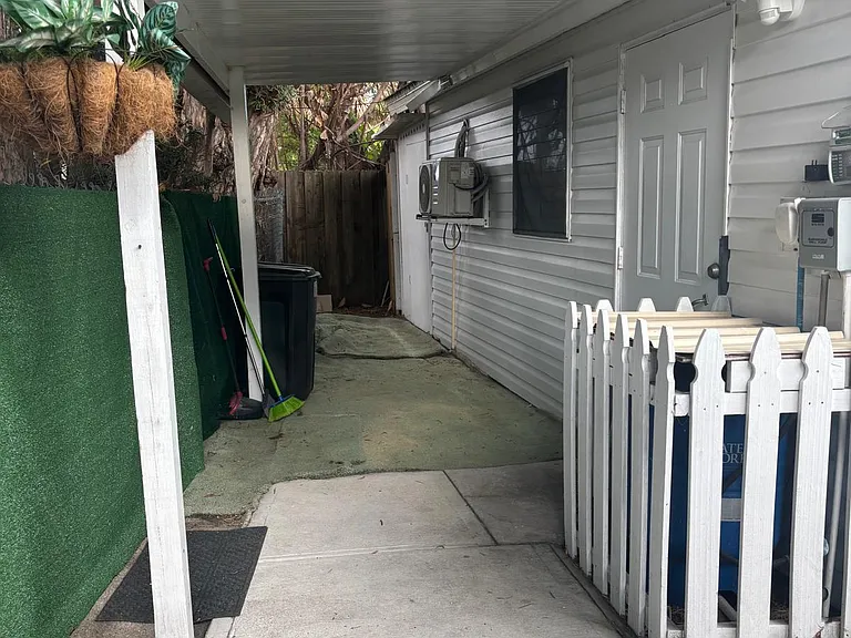 Skyview Dr — Photo 1