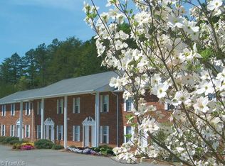 6901 Morgan Place Dr, Clemmons, NC 27012