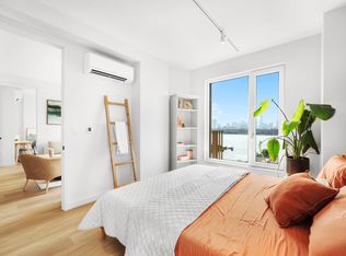16 West St #1122, Brooklyn, NY 11222