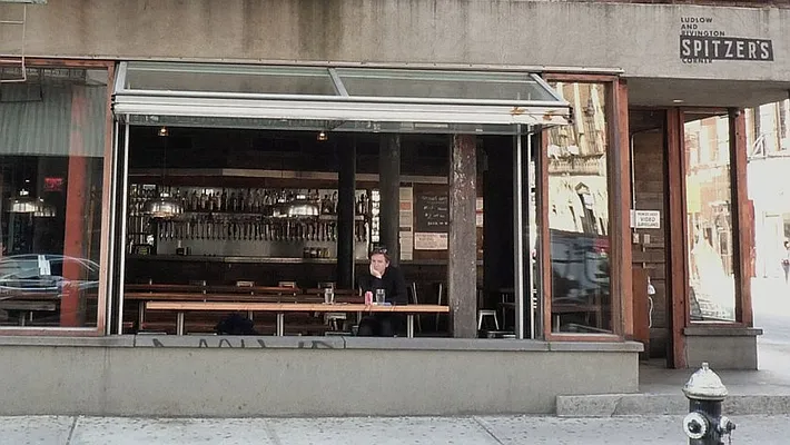 Rented by Park Property Advisors | media 19