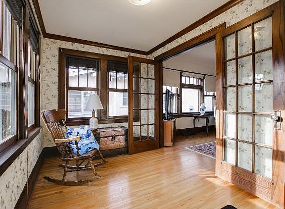 2nd image of 3104 37th Ave S