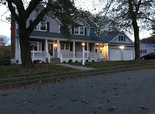 8 Temple Rd, Lynnfield, MA 01940