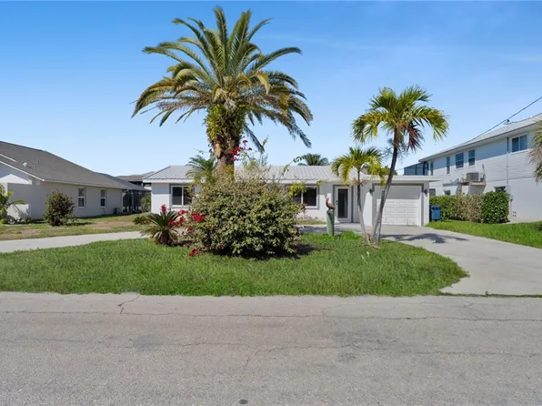 331 Washington Ct, Fort Myers Beach, FL 33931