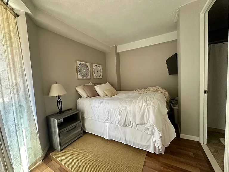 233 E 86th St #6A — Photo 4