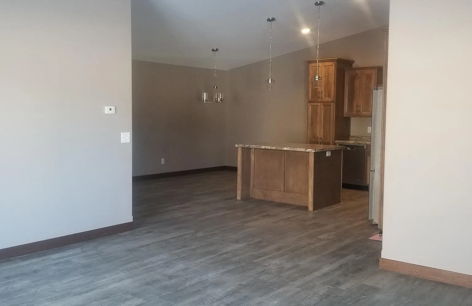 2 bed, 1200 sqft, $1,100 — Photo 2