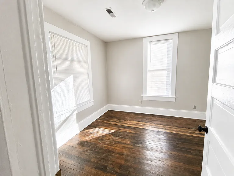 3129 N Wellington Pl — Photo 6