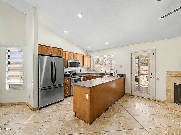 5th image of 5423 E ELLIS Street