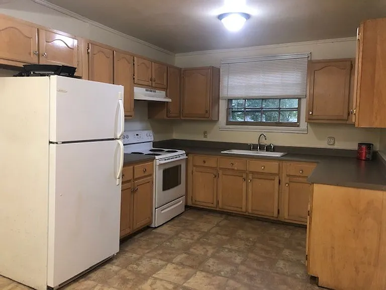 766 Oakdell Ave — Photo 4