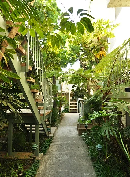 12720 Caswell Ave — Photo 2