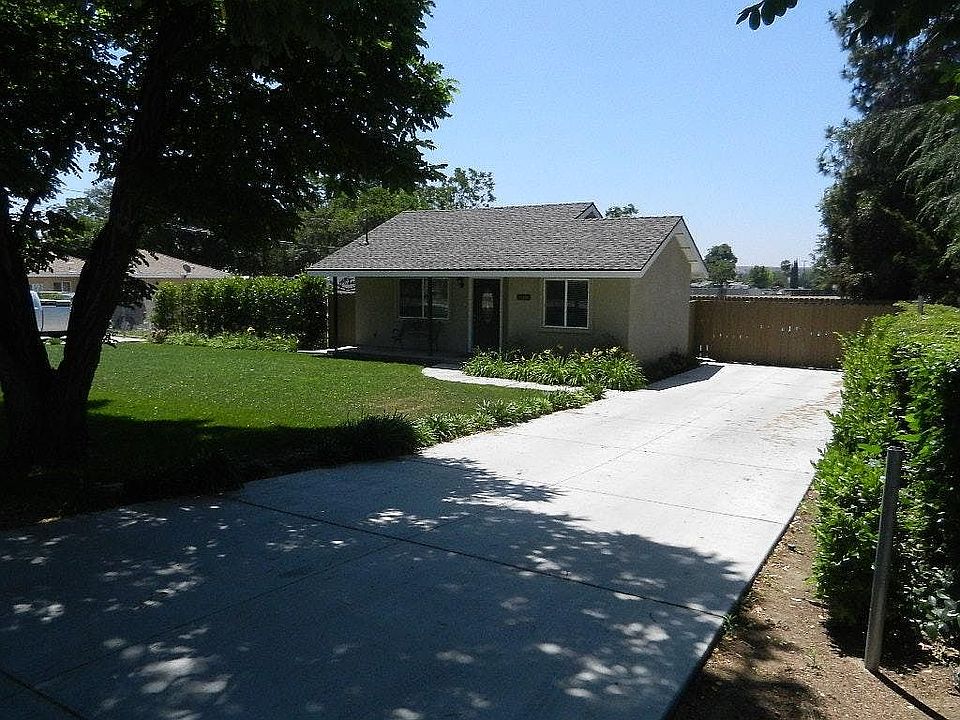 1st image of 32205 Avenue E