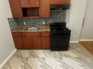 222 3rd St #1, Elizabethport, NJ 07206