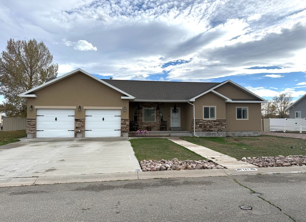 141 Powderhorn Dr - Property Image