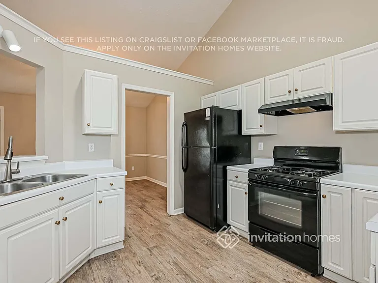 805 Avalon Forest Dr — Photo 7