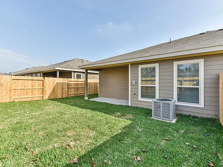 9800 Grosbeak Ln — Photo 28
