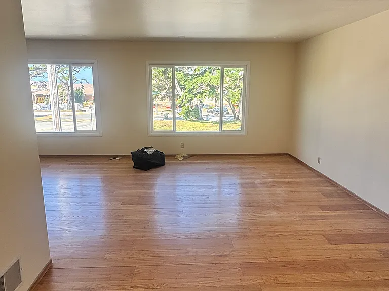 2652 Quintara St — Photo 5