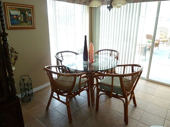 3rd image of 11800 Woodshire Cir