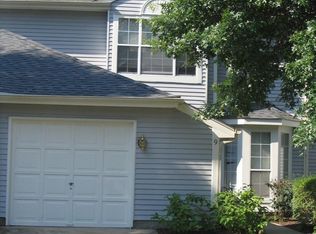 9 Colebrook Ct, Princeton, NJ 08540
