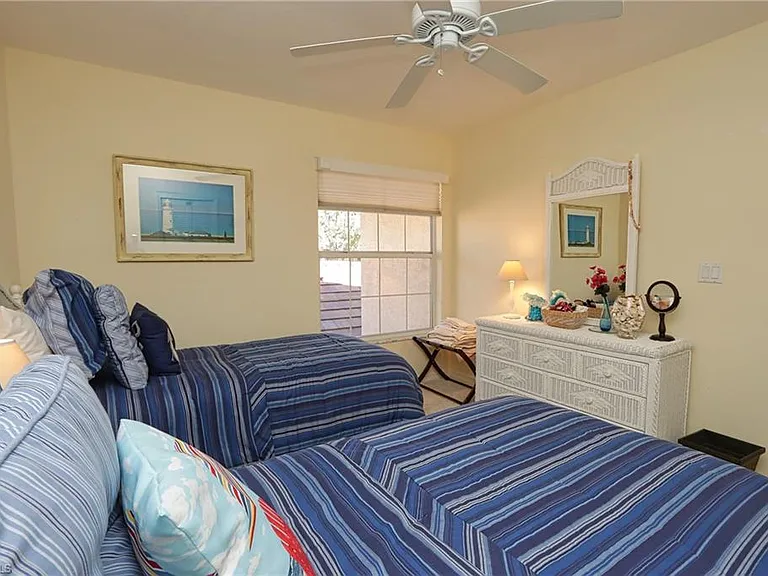 26881 Wedgewood Dr #201 — Photo 18