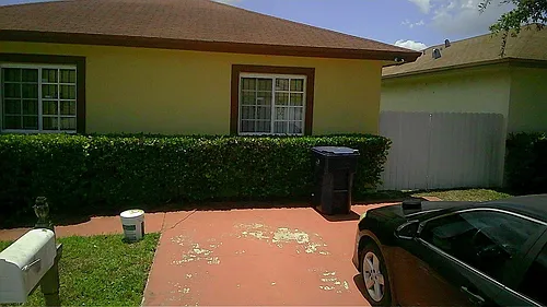 20700 NW 31st Ave Photo 1