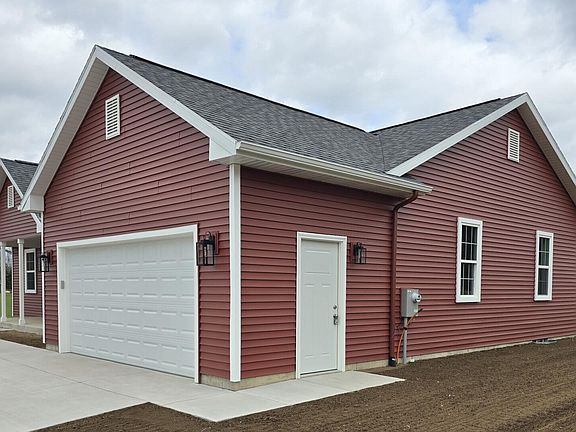 5th image of 62607 Edgewood Cir