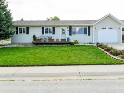 714 S 33rd St, Spearfish, SD, 57783