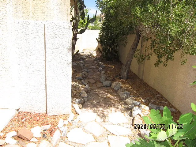 8745 Shady Pines Dr — Photo 21