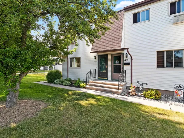 812 Kay Kourt, Neenah, WI 54956