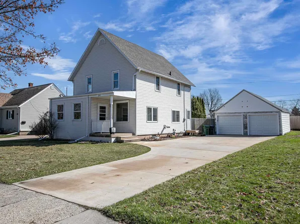 241 S James St, Kimberly, WI 54136