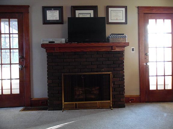 4th image of 120 Oakwood Ave