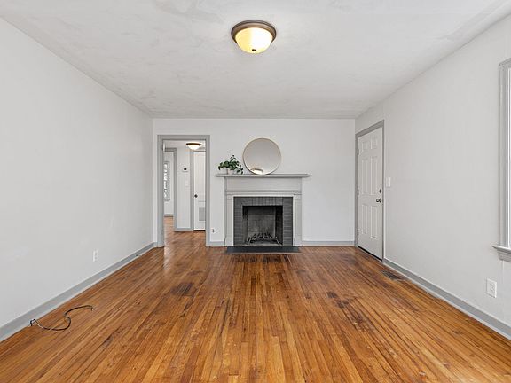 4th image of 1248 Glenn Ave