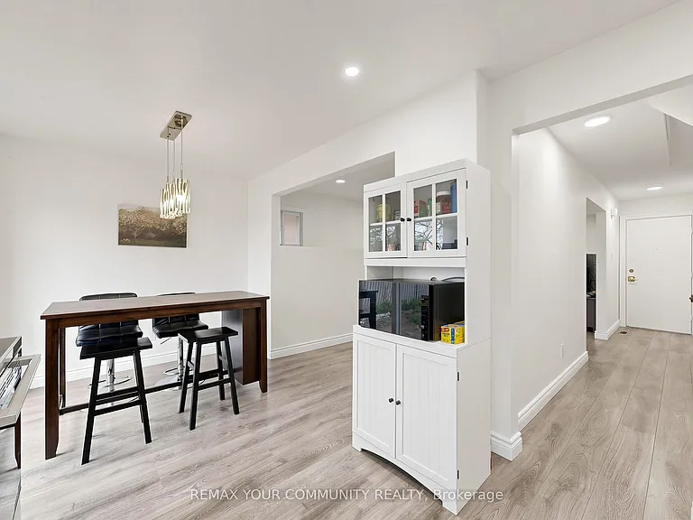 63 Patrice Cres #UPPER — Photo 12