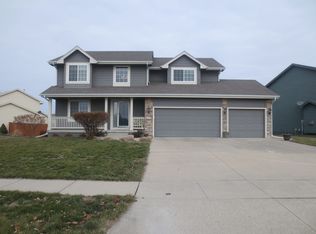 318 SE 33rd St, Ankeny, IA 50021