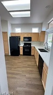 2 bed, 2.0 bath, 1165 sqft, $2,000 — Photo 3