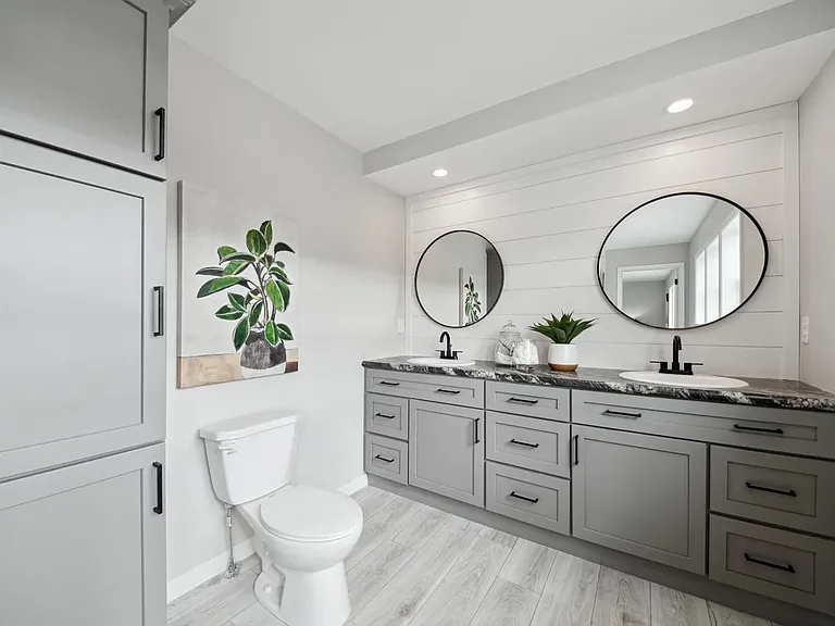 5869 Arcadia Cir — Photo 1