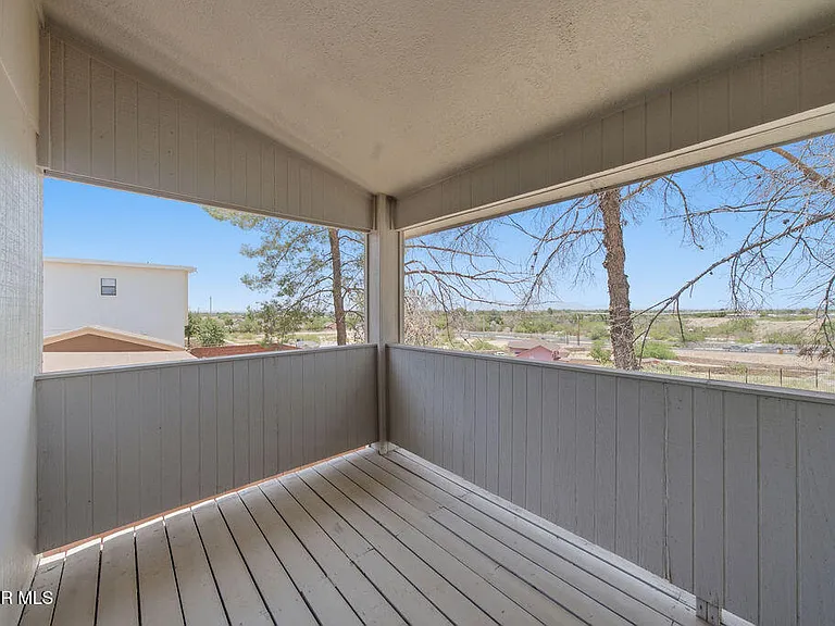 821 Los Lagos Way #A — Photo 20