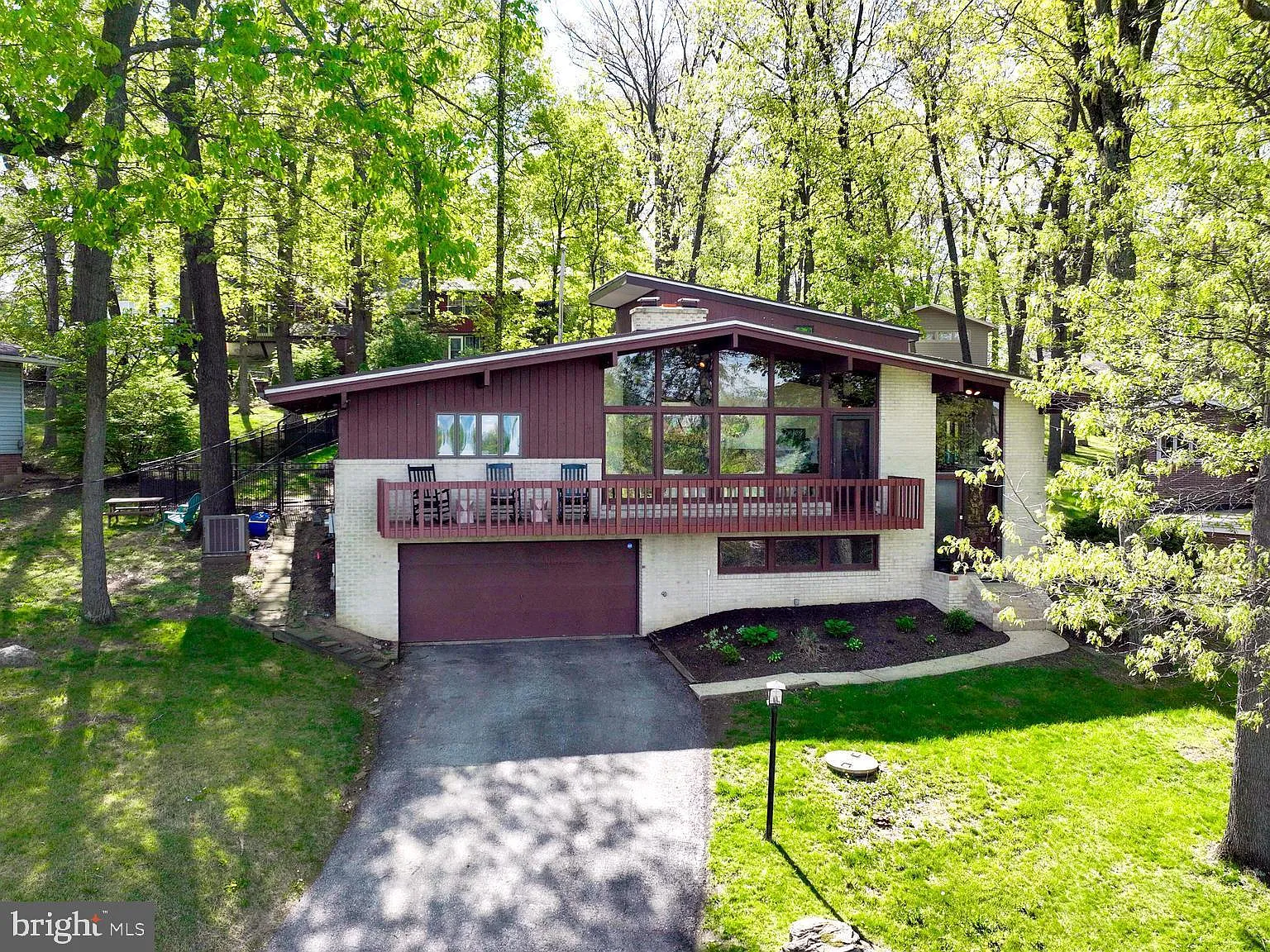 264 Greendale Rd photo 1