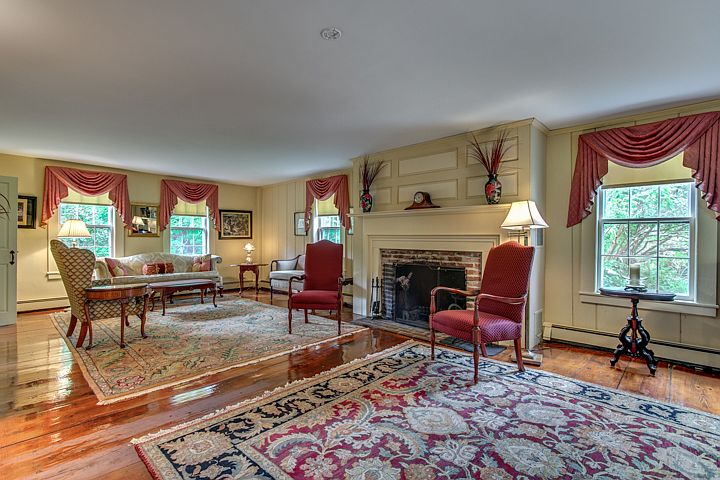 Gracious Living Room