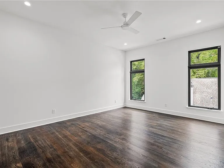 19 Spruell Springs Rd NE — Photo 11