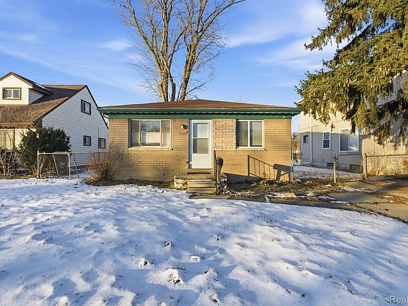 2nd image of 14731 Stephens Dr