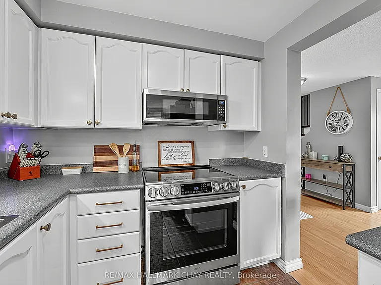 109 Wessenger Dr — Photo 13
