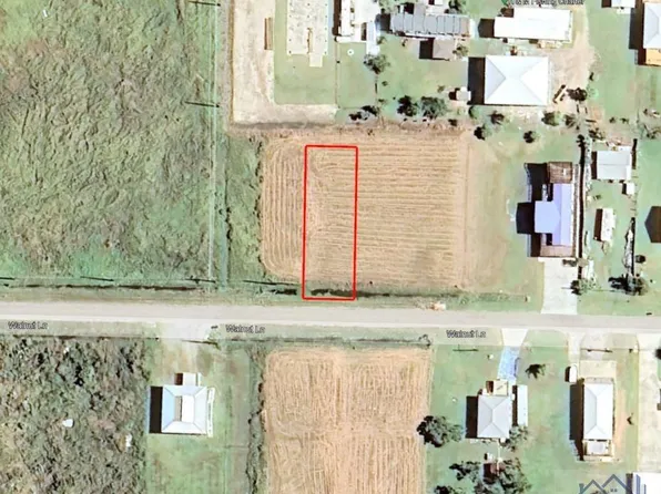 11 Walnut Ln, Grand Isle, LA 70358