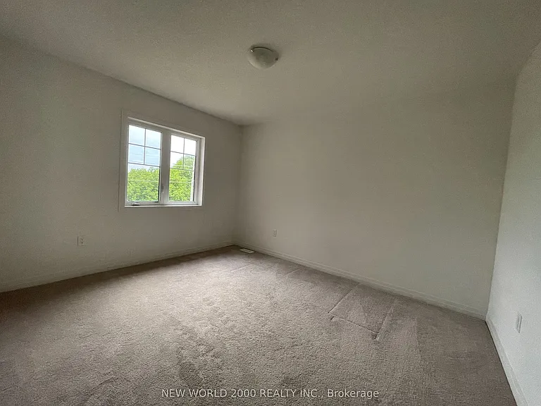 19 Casserley Cres — Photo 8