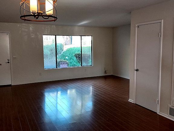 Large living/dining room