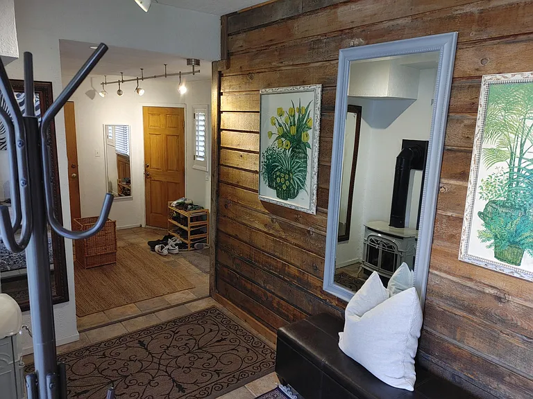 455 Delaware Dr — Photo 21