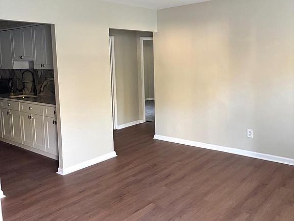 2nd image of 197 Kinsley Rd